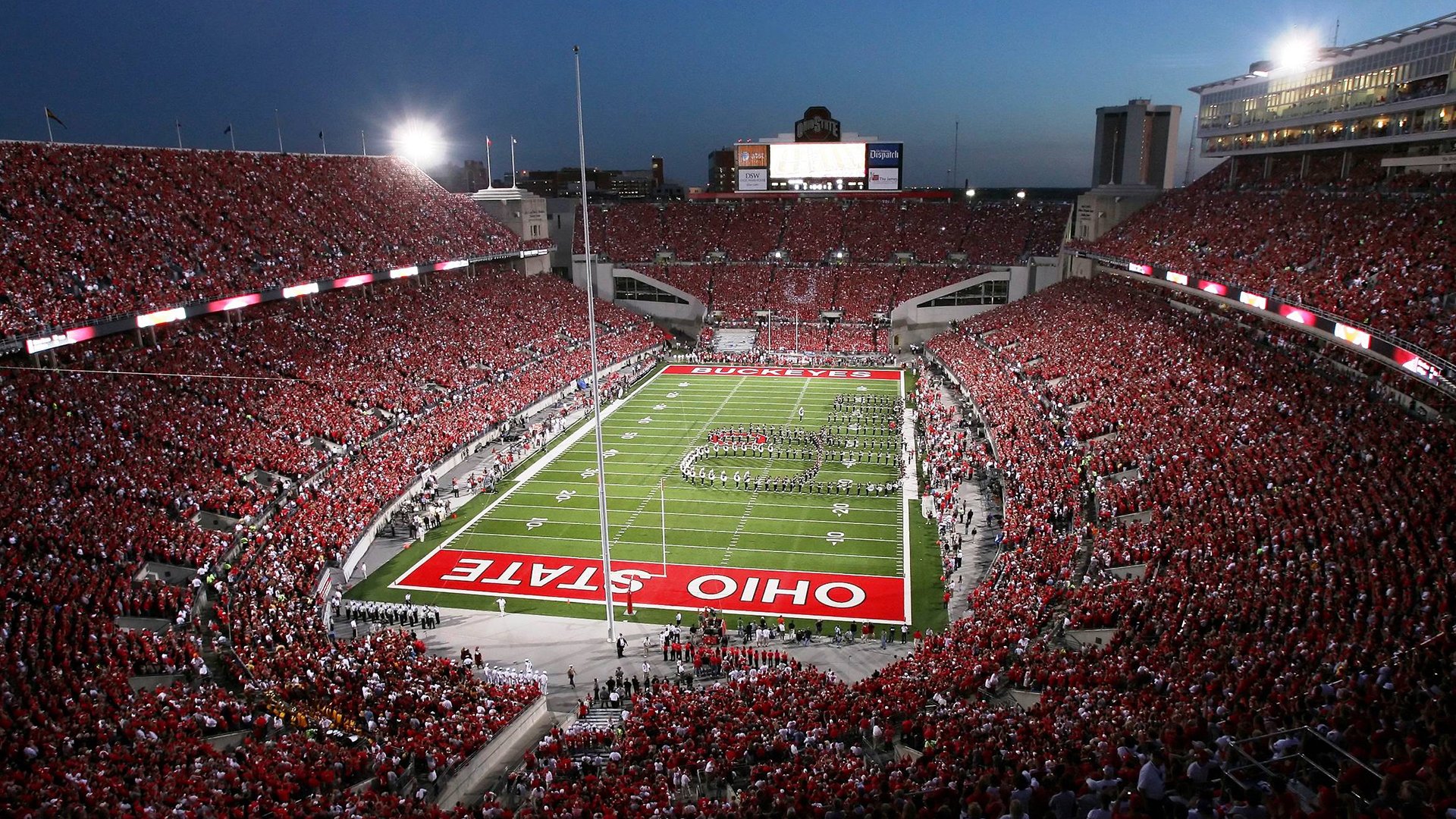 儿童平衡车大奖赛 小骑手们在微型赛道上你追我赶